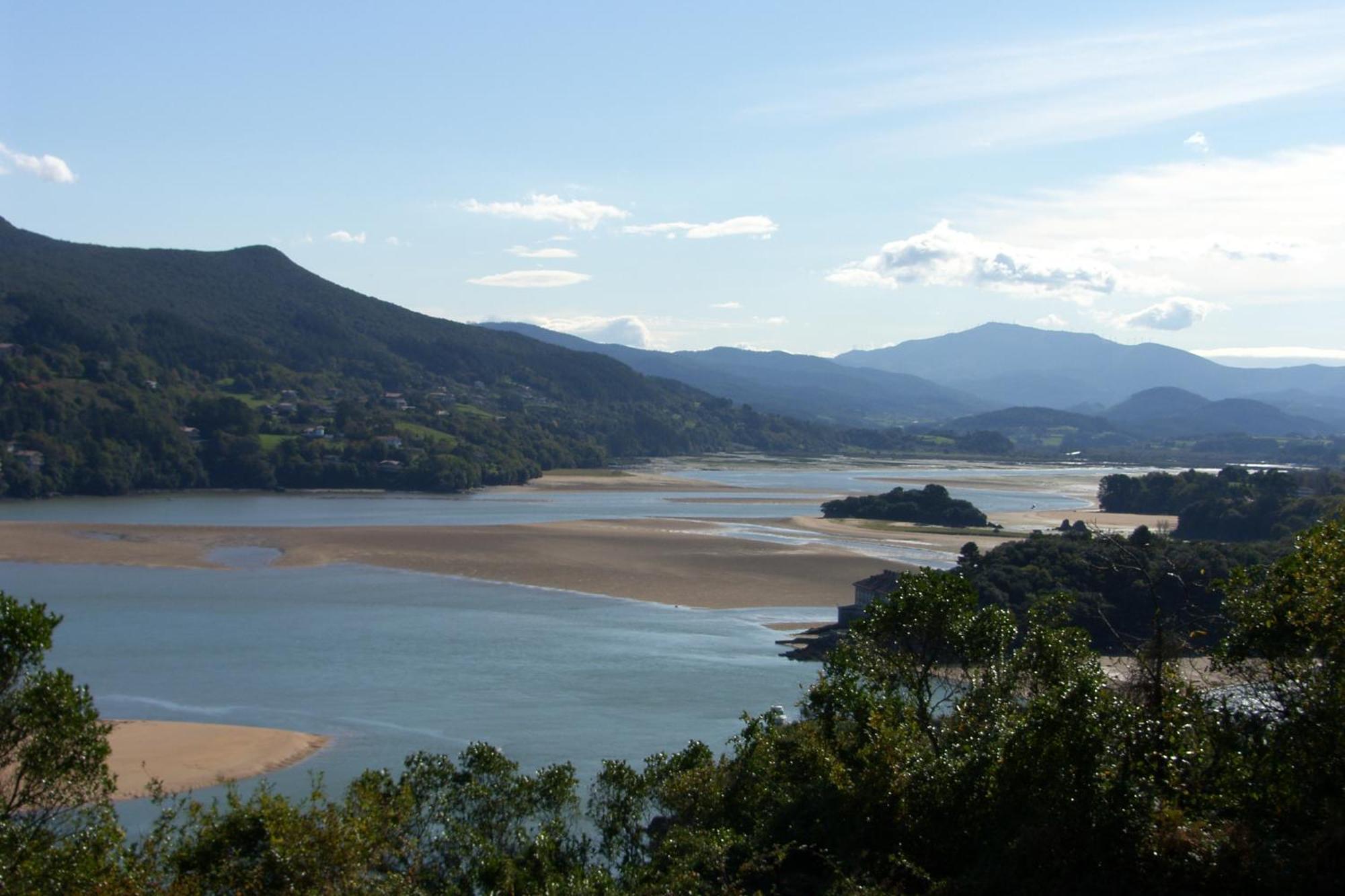 Apartamentos Mundaka Bagian luar foto